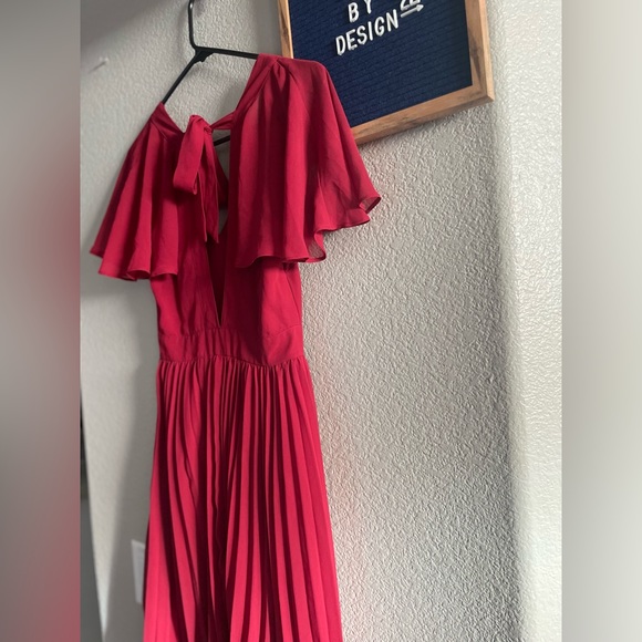 Wine Red Dress! - Picture 4 of 4